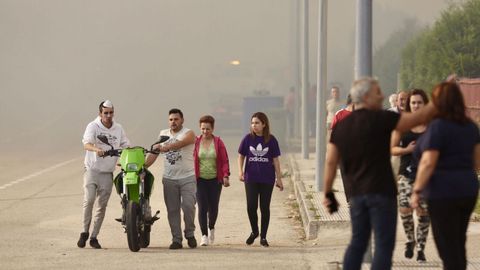 Desalojo de viviendas por los incendios en Vigo y su entorno