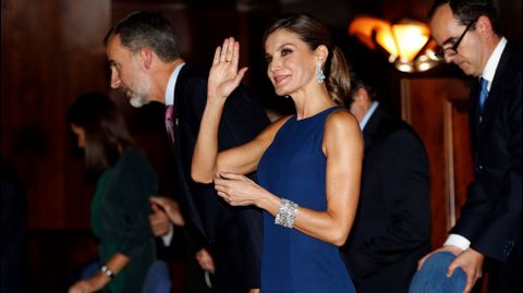 Los reyes Felipe y Letizia a su llegada al tradicional concierto de los Premios Princesa de Asturias, en una foto de archivo.