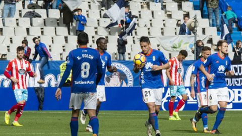 Saul Berjon Real Oviedo Tartiere Horizontal.Berjon celebra el 1-1