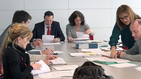 Reunión de la comisión técnica de expertos para la elaboración de un catálogo de vestigios de la Guerra Civil y la dictadura en Asturias
