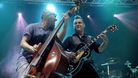 MAD MARTIN TRIO EN UN CONCIERTO EN NOIA EN 2016