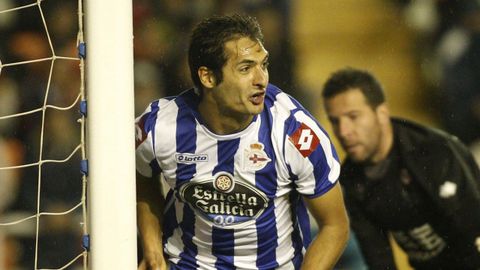 Temporada 2014/15
Con el Dépor coqueteando con el descenso, el club firma a Celso Borges, Oriol Riera, Hélder Costa y un inédito Borja López. El tico y el ariete serán importantes en la segunda vuelta para cosechar una agónica salvación.