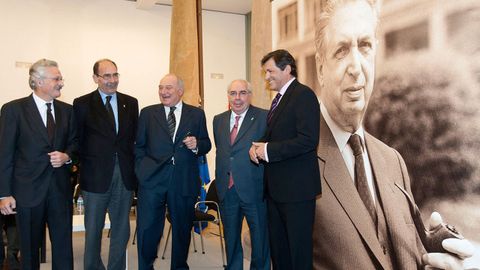Antonio Trevín, Sergio Marqués, Juan Luis Rodríguez Vigil, Vicente Álvarez Areces y Javier Fernández en un homenaje a Rafael Fernández