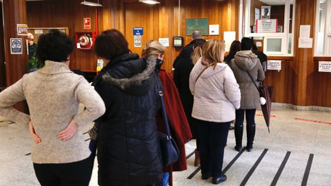 Cola en el registro civil de Pontevedra