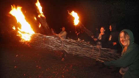 En el Castro da Besta se celebra en septiembre el espectacular folión de fachas