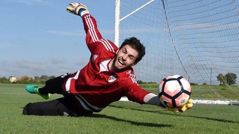 Lux, en una sesión de entrenamiento con River Plate