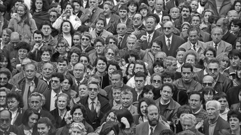 Concentracion de apoyo a los 232 despedidos de Duro Felguera. Langreo. Asturias (1993)