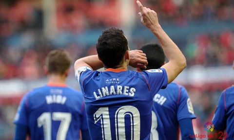 Gol Linares Osasuna Real Oviedo El Sadar.Linares celebra el 0-1 en El Sadar