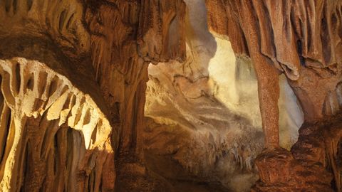 Centro de interpretación de la Cueva de Candamo