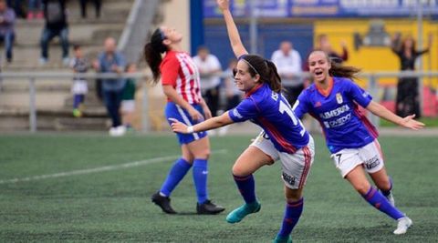 Isina Real Oviedo Femenino.Isina celebra un gol ante el Sporting en la 17/18
