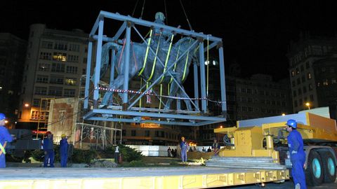 Traslado de la estatua de Franco