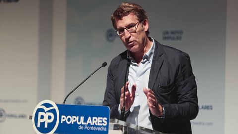 Feijoo dijo este domingo en Lalín que el PP está en un periodo de reflexión, que debe aprovecharse para recuperar la ilusión. Reclamó escuchar a la militancia