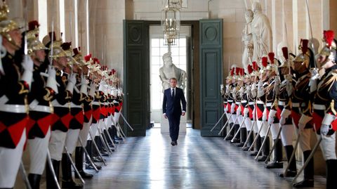 Macron, este lunes, en la Galera de las Batallas de Versalles antes del discurso ante las dos cmaras