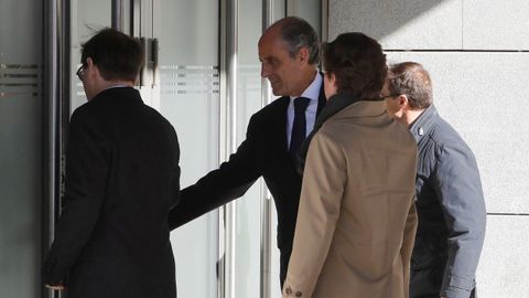 El expresidente de la Generalitat valenciana Francisco Camps, a su llegada para comparecer como testigo en el juicio de Gürtel