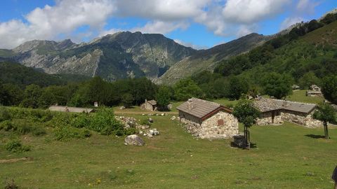 Refugio de Braagallones