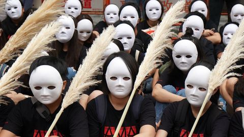 Mujeres durante una protesta conta la prostitucin