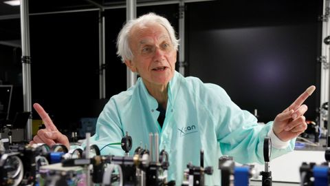 «Haber ganado el Nobel de Física es algo muy impresionante. Es una gran ilusión compartida»: Gérard Mourou