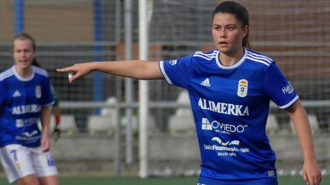 María Méndez con el Real Oviedo