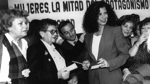 Alborch, durante los actos conmemorativos del Da Internacional de la Mujer Trabajadora en Valencia, en el ao 1994