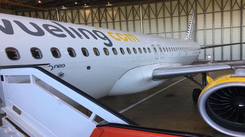 Un avin de la compaa Vueling