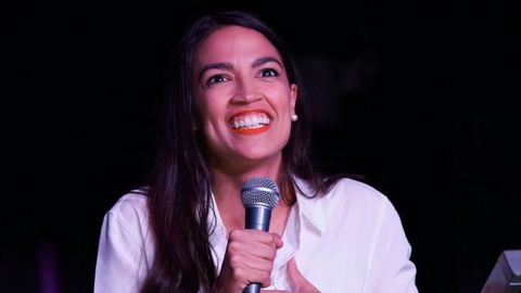 Alexandria Ocasio-Cortez se convierte, a sus 29 años, en la congresista más joven de la historia