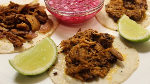 Tacos de cochinita del restaurante Chac Mool, de Nigrán