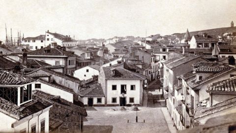 XINERU. Vista de Gijn, hacia 1870. Es la fotografa ms antigua que existe de Gijn
