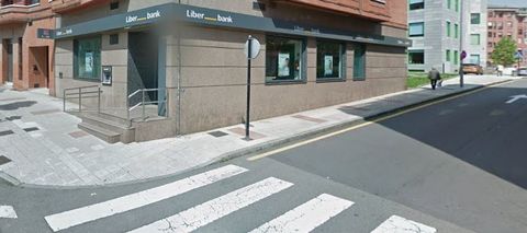 Oficina de Liberbank en Cuatro Caos, Oviedo