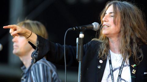 PATTI SMITH EN UNA ACTUACIÓN EN EL AÑO 2004