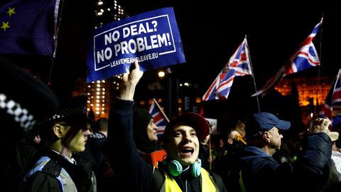 Protesta de partidarios del «brexit» en el exterior del Parlamento británico