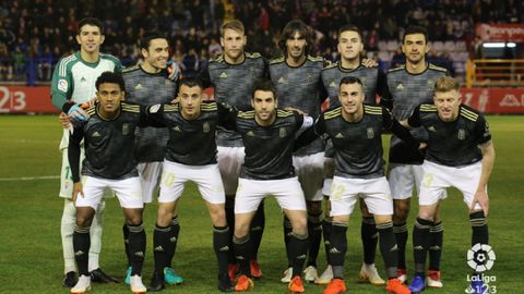 Alineacin del Real Oviedo ante el Extremadura