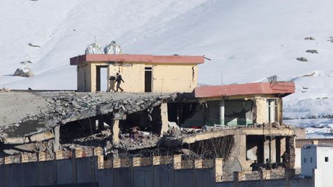 Vista del edificio del Directorio Nacional de Seguridad en Wardak, tras el ataque talibn
