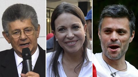 De izquierda a derecha, Henry Ramos Allup, en su día un destacado militante del chavismo; Corina Machado, que lidera la línea socialdemócrata; y Leopoldo López, el líder opositor, que se encuentra en prisión domiciliaria, tiene en Guaidó a su delfín