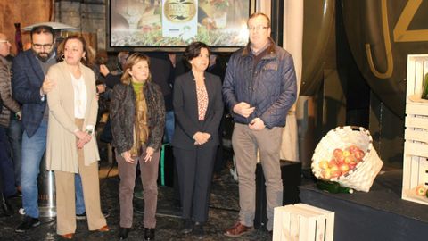 Acreditaciones de los embajadores de la candidatura de la Cultura Sidrera Asturiana