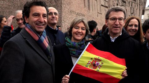 El presidente de la Xunta, Alberto Núñez Feijoo, adelantó su regreso de Estados Unidos para asistir a la concentración