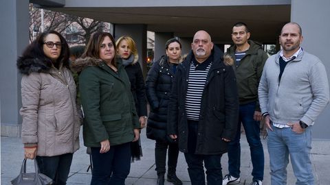 Un grupo de los médicos extracomunitarios que se han quedado sin contrato en el Sergas