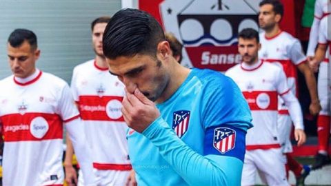 Víctor Ruiz, capitán en un partido de este año con el Atlético B