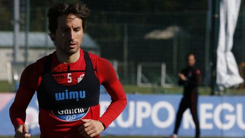 Mosquera aporta más que Didier Moreno desde el punto de vista técnico
