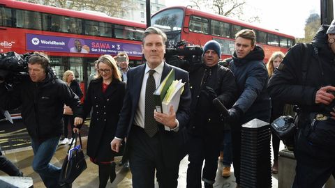 Los laboristas Keir Starmer y Rebecca Long-Bailey, a su llegada a la reunión del Consejo de Ministros