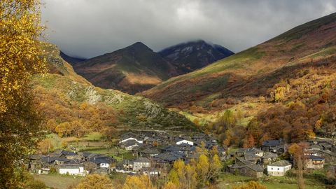 La aldea de A Seara, en el concello de Quiroga, es uno de los pueblos más representativos de la sierra de O Courel