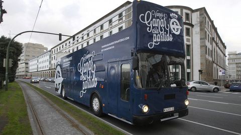 Autobús de campaña de Tino Fernández