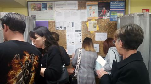 Un colegio electoral en Oviedo