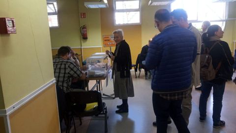 Un colegio electoral en Oviedo