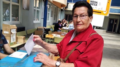 Laura Verdes Otero, vota por primera vez a los 87