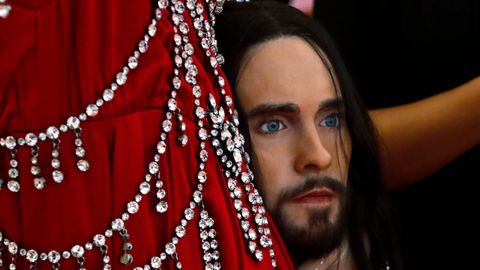 Jared Leto posó con una recreación de su cabeza