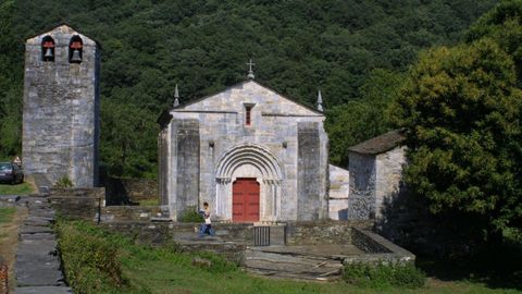 San Pedro de Fiz de Hospital en O Incio, única iglesia de mármol del mundo