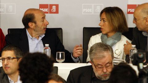 Junto a Carme Chacón en el congreso del PSOE en el que Zapatero anunció que no se presentaría a la reelección