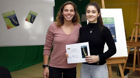 ENTREGA DE LAS BECAS JUAN LAMPON EN EL IES DE A POBRA, CON LA CHARLA DE LA NADADORA MARIA VILAS