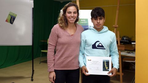 ENTREGA DE LAS BECAS JUAN LAMPON EN EL IES DE A POBRA, CON LA CHARLA DE LA NADADORA MARIA VILAS