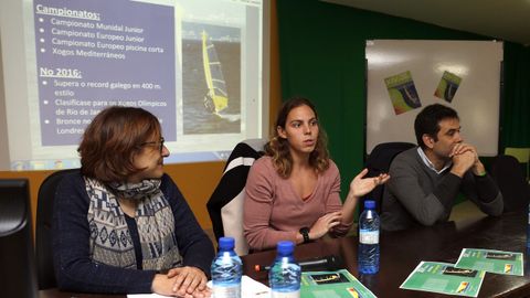 ENTREGA DE LAS BECAS JUAN LAMPON EN EL IES DE A POBRA, CON LA CHARLA DE LA NADADORA MARIA VILAS